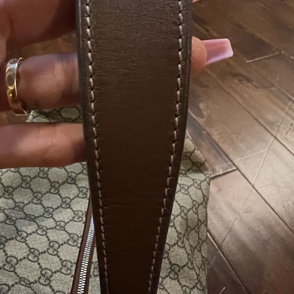 Gucci : Chain Hobo GG Coated Canvas - Picture 10 of 11